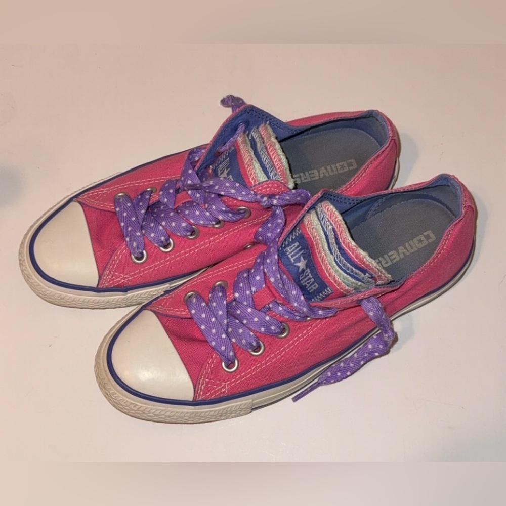 Carmine Rose converse, size 7 men’s and 9 women’s.